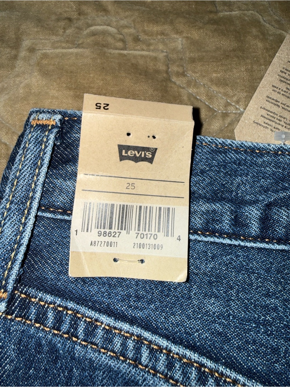 Levi's NWT Dark Blue Denim Long Skirt Size 25 - Picture 4 of 4